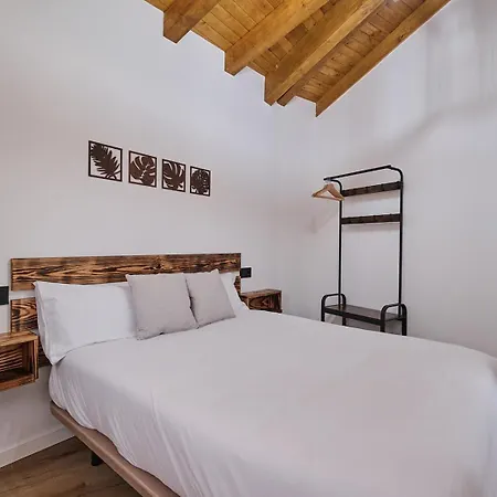 As Casinas Da Figueira By Serendipia Turismo * ポブラ・ド・カラミニャル
