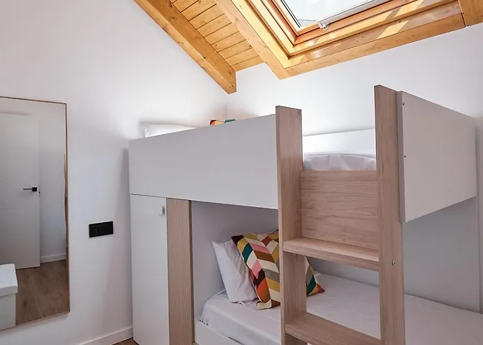 As Casinas Da Figueira By Serendipia Turismo * ポブラ・ド・カラミニャル